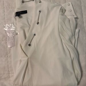 Brand new Chain neck Wvn Slv blouse